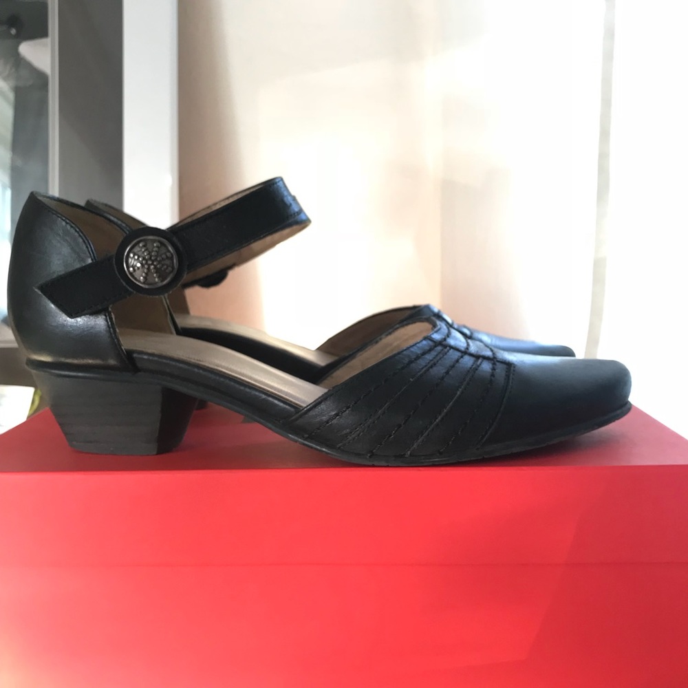 Fidji Jane leather Mary Jane, easy fasten